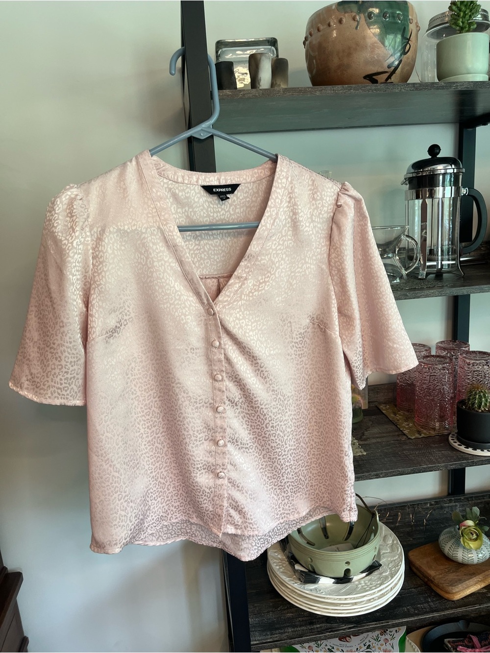 Express Soft Pink Satin Button-Front Blouse Subtle Shiny Leopard Print V Puff S